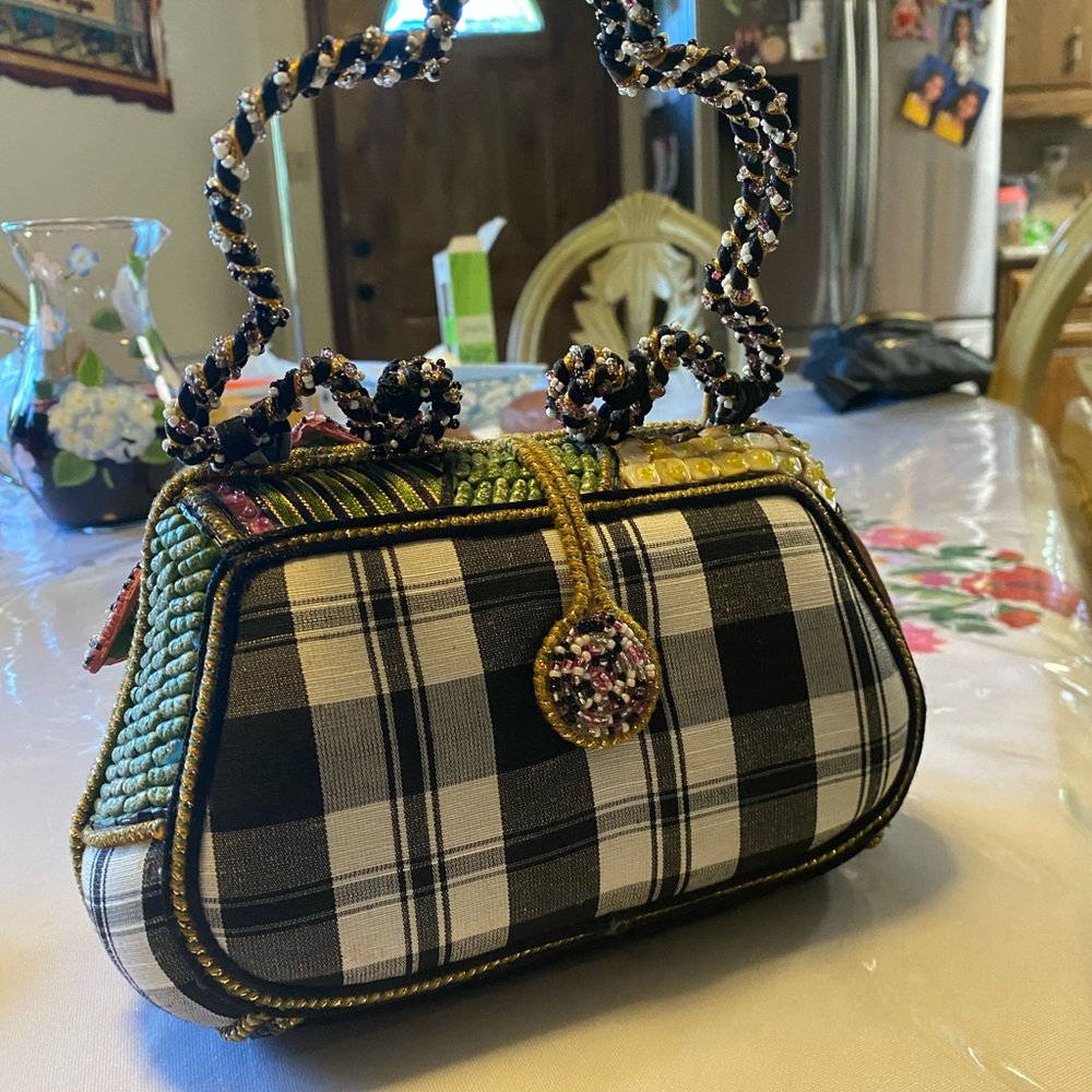 Mary Frances beaded bag - Picture 2 of 8